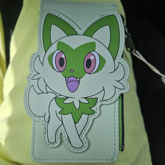 Loungefly Green and White Pokémon Wallet Evee - Picture 1 of 3